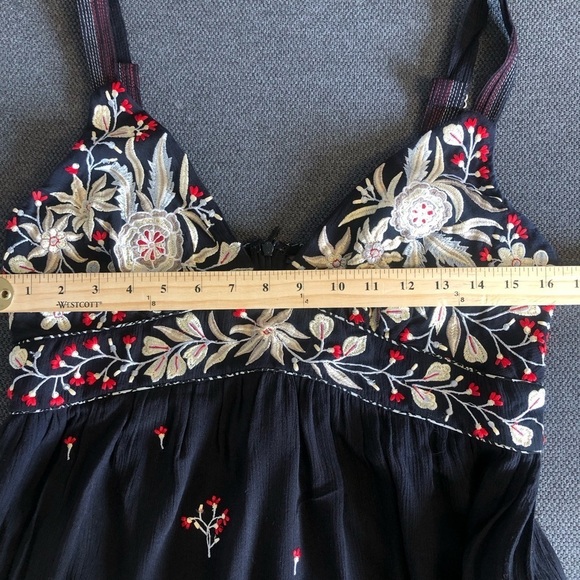 ANTHROPOLOGIE Ranna Gill Fiona Black Maxi Dress Red Floral Embroidery Ruffle Hem - Picture 10 of 15